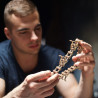 UA Juguetes – Cadena de Carrera de Canicas de UGEARS – maqueta mecánica para construir