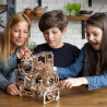 UA Juguetes – Carrera de Canicas Escalonada de UGEARS – maqueta mecánica para construir