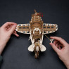 UA Juguetes – Avión Avispón Loco de UGEARS – maqueta de madera para construir