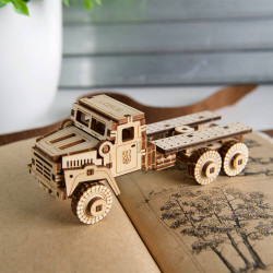 UA Juguetes – UGEARS Camión Militar – maqueta mecánica para construir