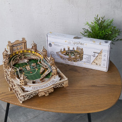UA JUGUETES - Quidditch™ Flíper de UGEARS — maqueta mecánica para montar