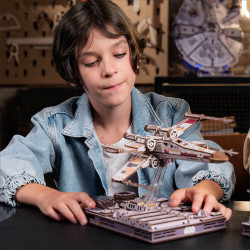 Caza Estelar Ala-X de Luke Skywalker™ de Ugears | Maqueta 3D de madera Star Wars™