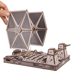 TIE Fighter™ UGEARS – Maqueta de Madera Mecánica Star Wars | UA Juguetes