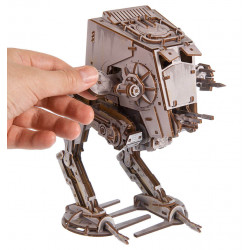 AT-ST Walker™ de UGEARS | Maqueta Mecánica de Star Wars™ con Movimiento Real | UA Juguetes